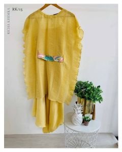 Cowl Inner With Pleated Kaftan And Belt